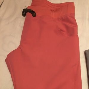 Figs XL Beat it Pink Kades